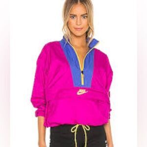 Nike Clash 1/2 Zip Lightweight Jacket